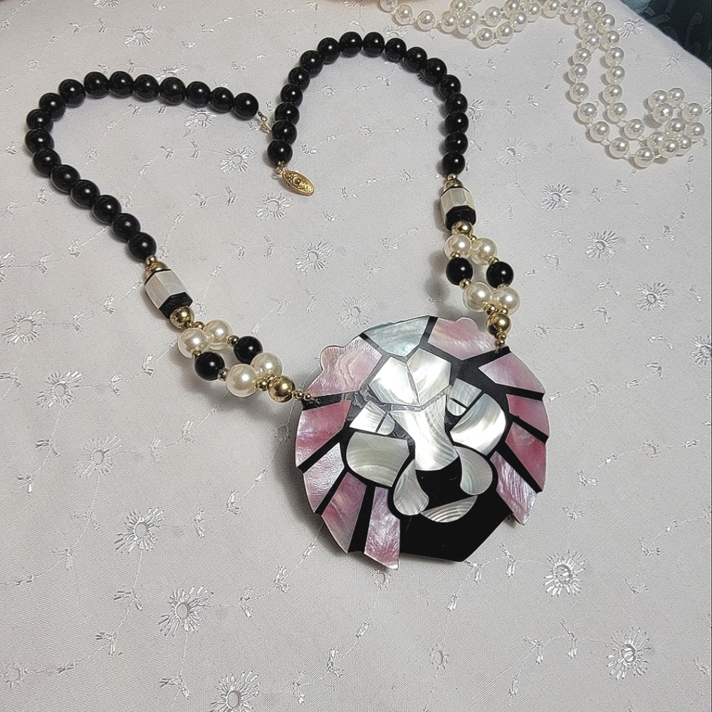 Vintage Lee Sands Black and Pink Mother Of Pearl Statement Necklace
